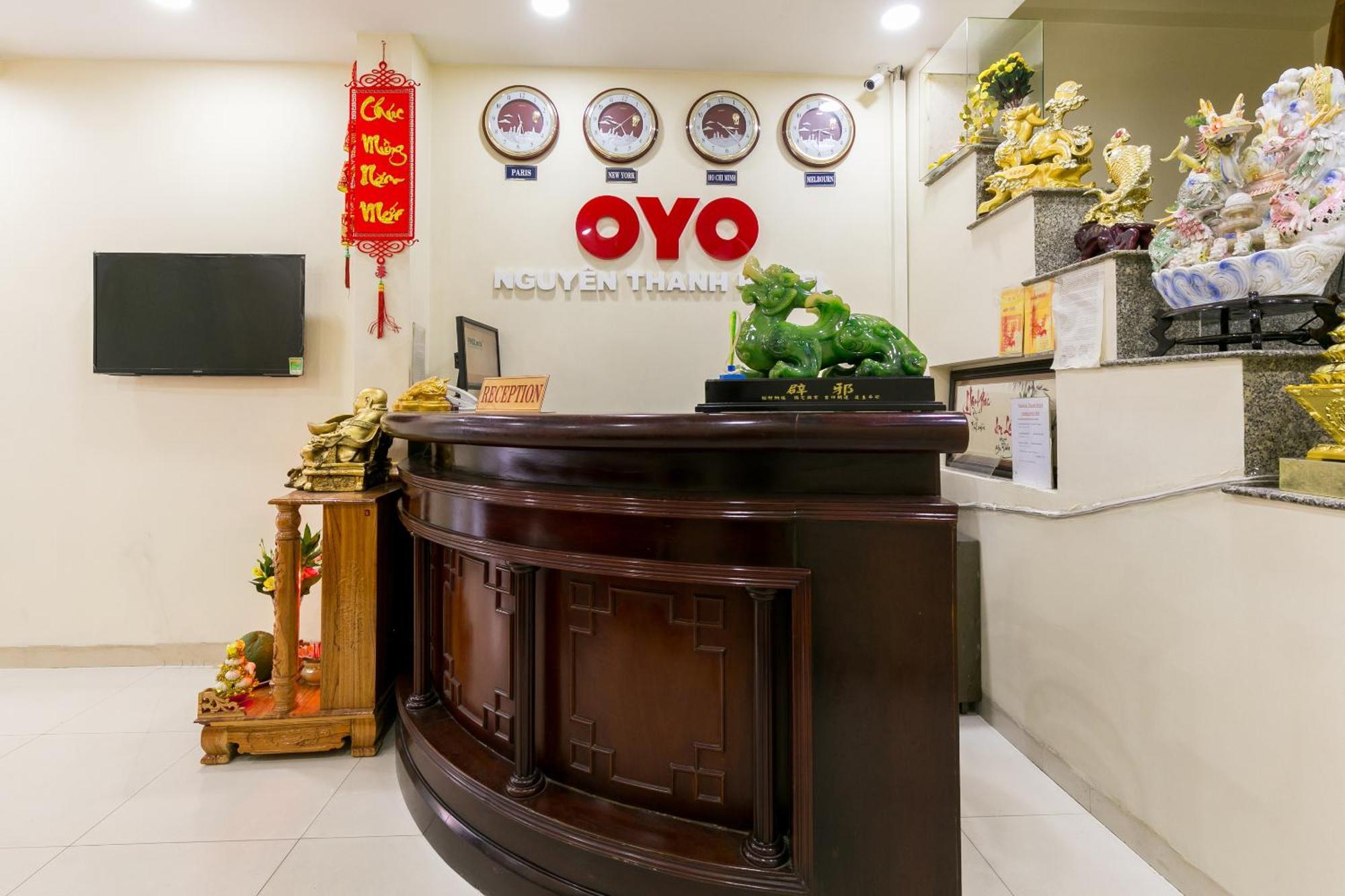 Oyo 422 Nguyen Thanh Hotel Хошимин Экстерьер фото